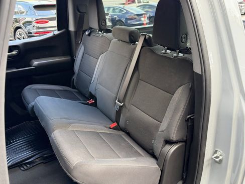 Used 2024 Chevrolet Silverado 1500 Custom w/ Turbomax Blackout Package image 31