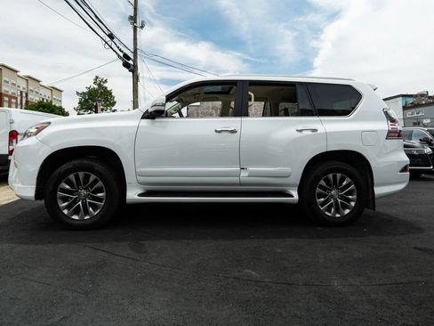 Used 2018 Lexus GX 460 Luxury AWD/4WD image 6