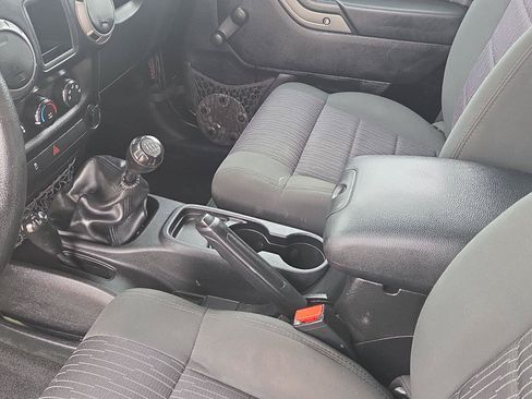 Used 2012 Jeep Wrangler Sport AWD/4WD image 18