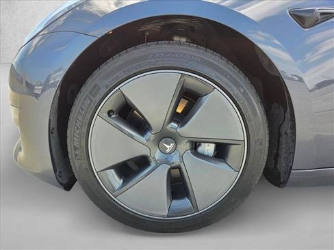 Used 2023 Tesla Model 3 Standard Range RWD image 18