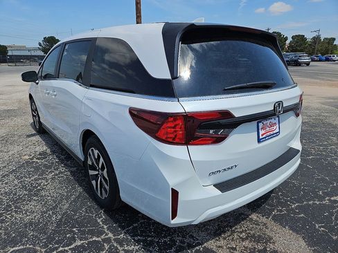 New 2026 Honda Odyssey EX-L image 5