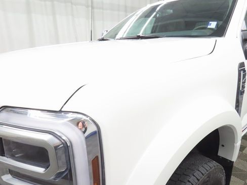 Used 2025 Ford F450 Platinum w/ Platinum Plus Package image 40