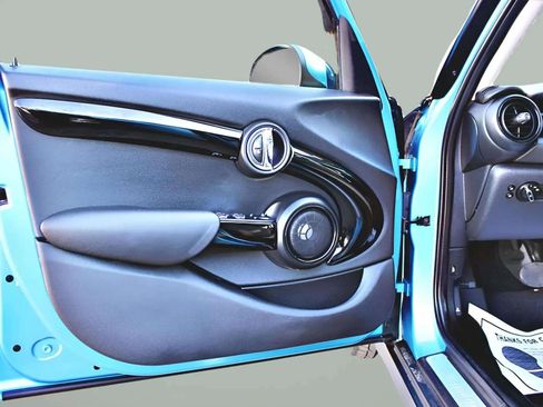 Used 2016 MINI Cooper S image 24