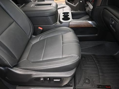 Used 2021 Chevrolet Silverado 1500 High Country w/ Technology Package AWD/4WD image 26