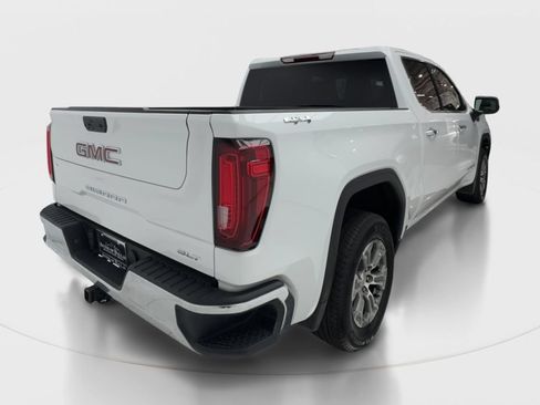 Used 2025 GMC Sierra 1500 SLT AWD/4WD image 7