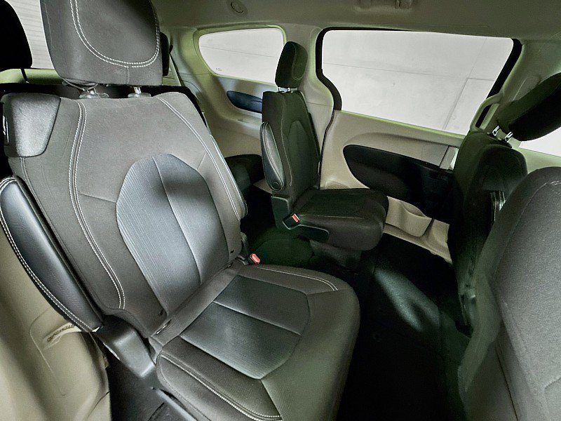 Used 2023 Chrysler Voyager LX FWD image 27