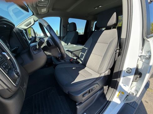 Used 2022 Chevrolet Silverado 2500 LT w/ Convenience Package image 16