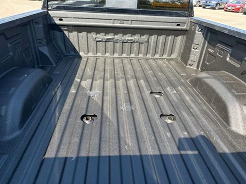 Used 2022 GMC Sierra 3500 Denali image 15