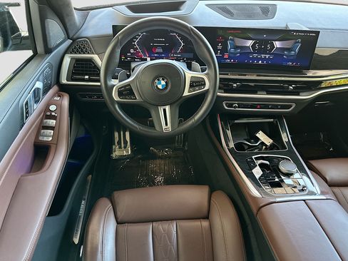 Certified 2024 BMW X7 M60i AWD/4WD image 23