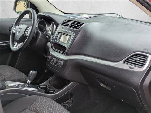 Used 2014 Dodge Journey SE w/ Flexible Seating Group FWD image 22