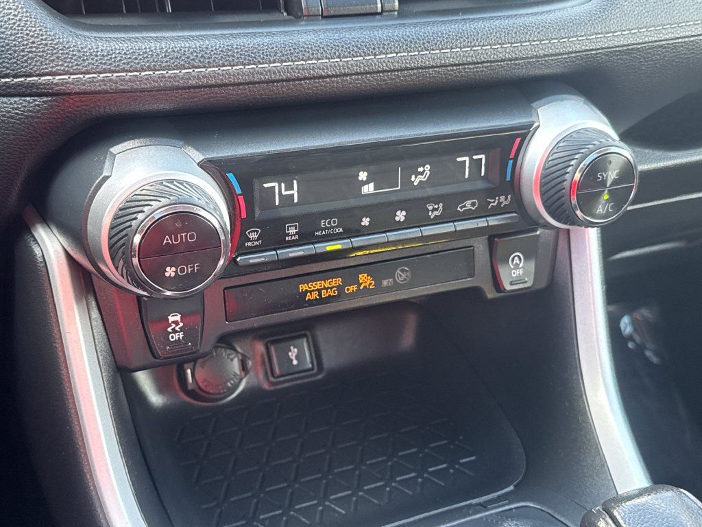 Used 2021 Toyota RAV4 XLE w/ Convenience Package AWD/4WD image 26