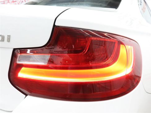 Used 2017 BMW 230i xDrive Coupe AWD/4WD image 10