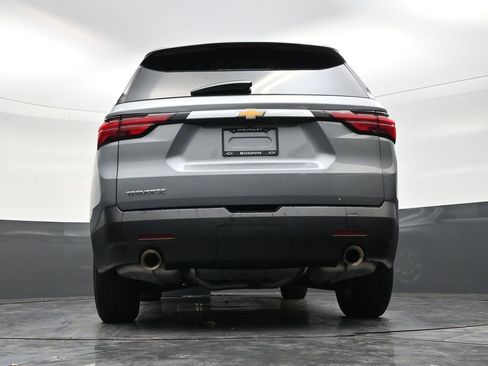 Used 2023 Chevrolet Traverse LS image 23