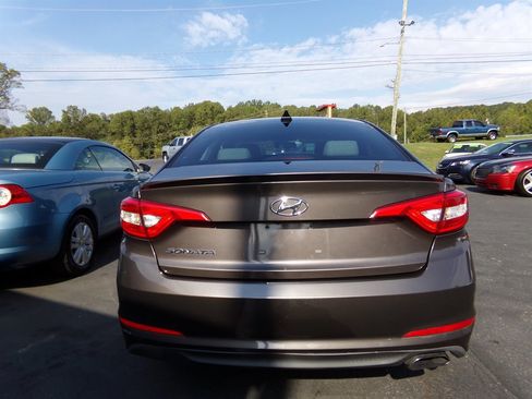 Used 2016 Hyundai Sonata SE image 4