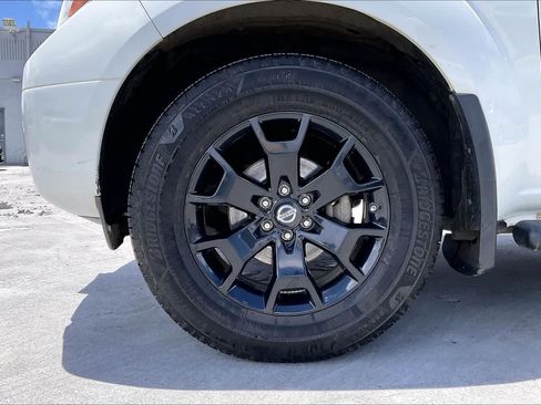 Used 2019 Nissan Frontier SV w/ Value Truck Package RWD image 8