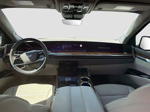 Certified 2025 Cadillac Escalade ESV Sport Platinum AWD/4WD image 14