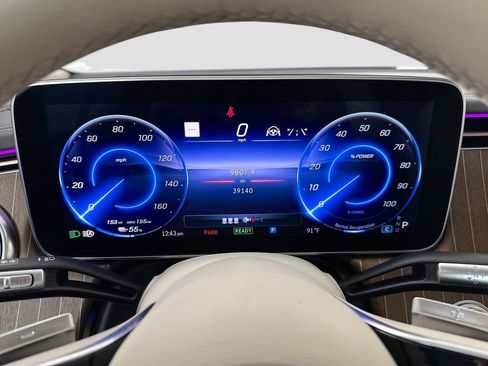 Certified 2023 Mercedes-Benz EQS 450+ 4MATIC SUV image 33
