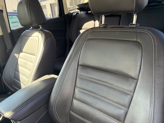 Used 2017 Ford Escape Titanium FWD image 16