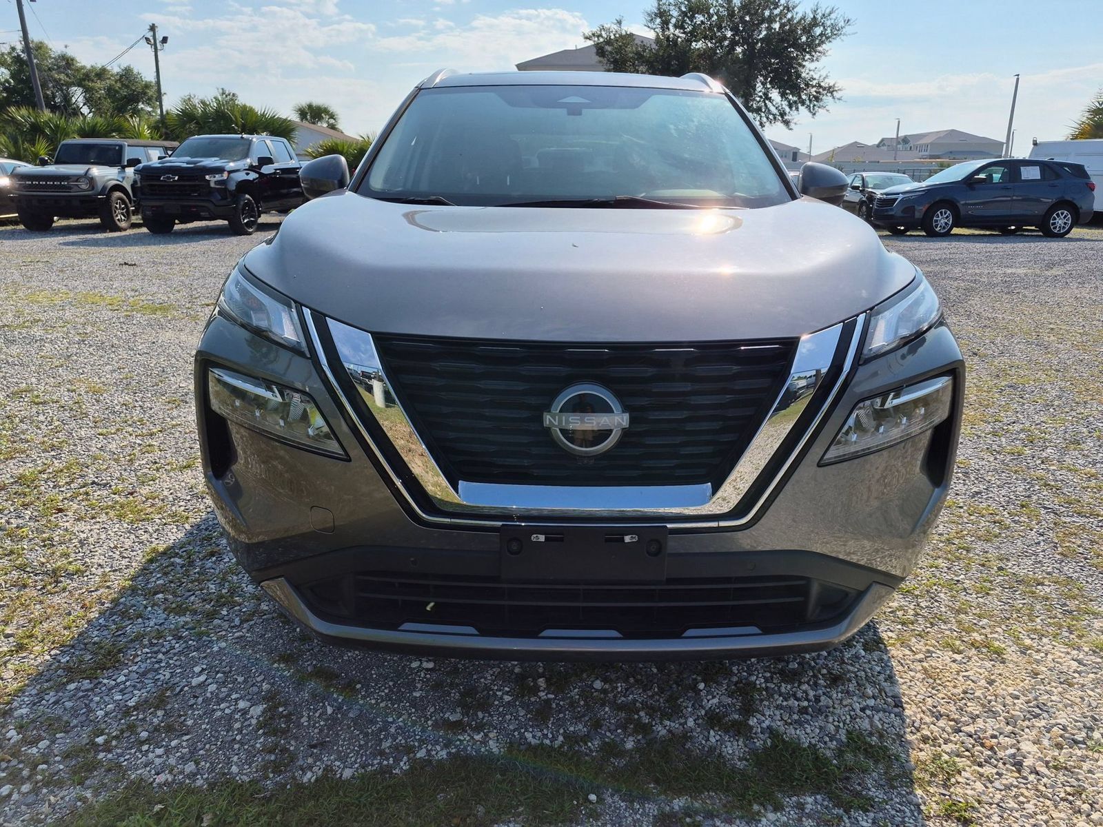 Used 2023 Nissan Rogue SL w/ SL Premium Package AWD/4WD image 2