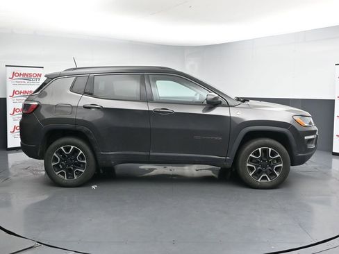 Used 2021 Jeep Compass Trailhawk AWD/4WD image 9
