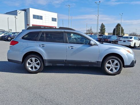 Used 2013 Subaru Outback 2.5i Premium image 8