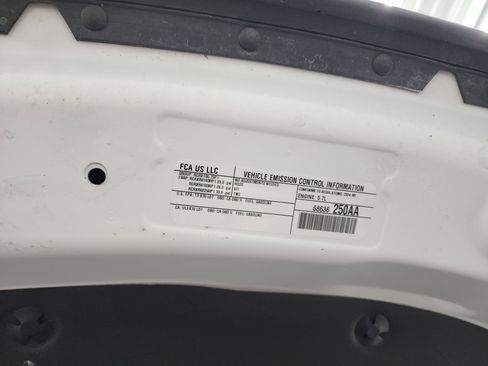 Used 2024 RAM 1500 Laramie image 19