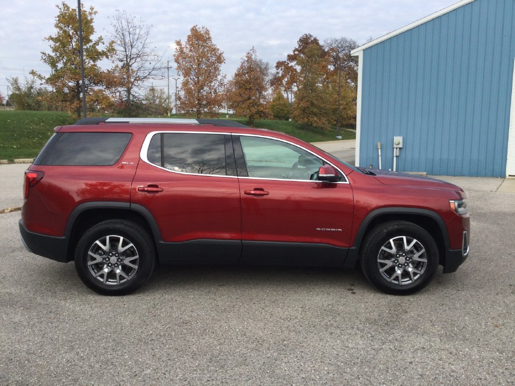 Used 2023 GMC Acadia SLT w/ Preferred Package AWD/4WD image 8