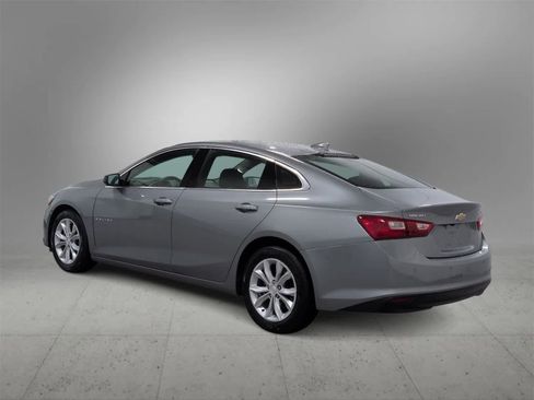 Used 2024 Chevrolet Malibu LT image 6