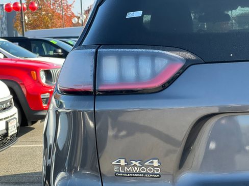 Used 2019 Jeep Cherokee Latitude Plus image 26