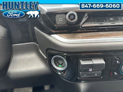 Used 2022 Chevrolet Silverado 1500 LT Trail Boss image 17