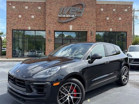 Used 2023 Porsche Macan S AWD/4WD image 1