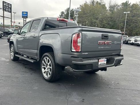 Used 2022 GMC Canyon Denali image 7