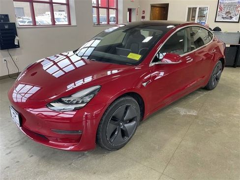 Used 2018 Tesla Model 3 Long Range image 3