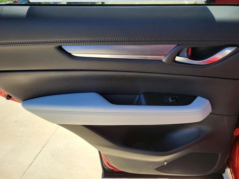 New 2025 MAZDA CX-5 AWD 2.5 S w/ Premium Plus Pkg image 11