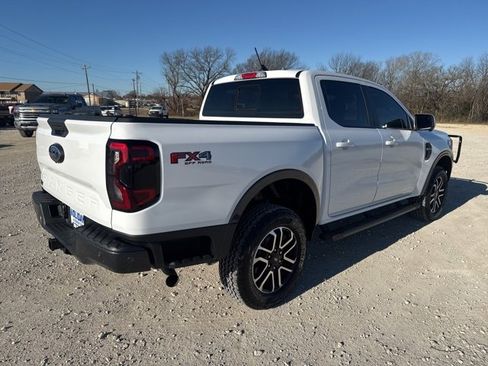 Used 2024 Ford Ranger Lariat w/ FX4 Off-Road Package image 7