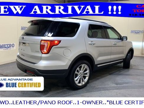 Used 2018 Ford Explorer XLT w/ Equipment Group 202A image 4