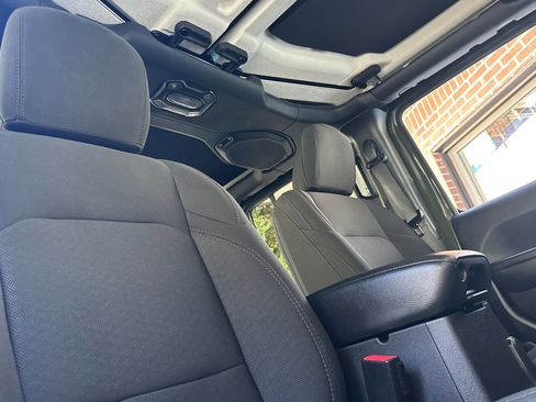 Used 2020 Jeep Wrangler Unlimited Sport S image 14