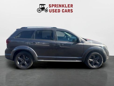 Used 2019 Dodge Journey Crossroad image 3