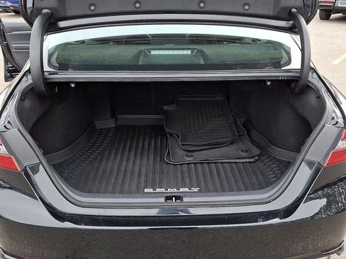 Used 2022 Toyota Camry XSE image 33