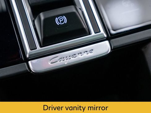 Used 2023 Porsche Cayenne AWD/4WD image 32