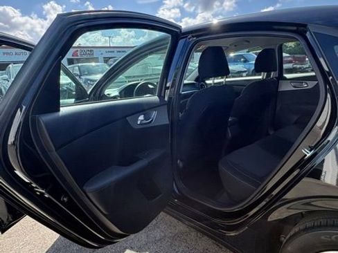 Certified 2023 Kia Forte LXS image 8