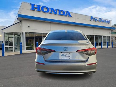 Used 2024 Honda Civic Sport image 5