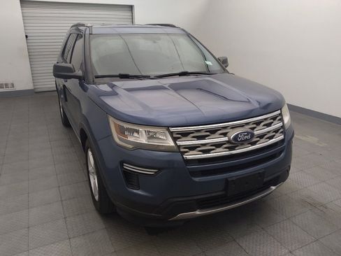 Used 2018 Ford Explorer XLT FWD image 14