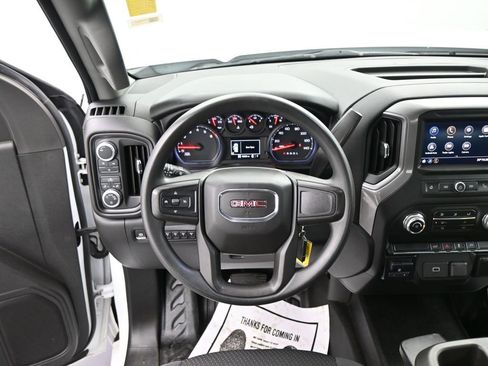 Used 2020 GMC Sierra 2500 4x4 Crew Cab w/ Fleet Convenience Package image 17