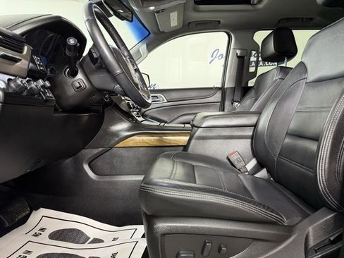 Used 2019 GMC Yukon Denali w/ Denali Ultimate Package image 14