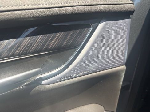 Certified 2025 Cadillac XT6 Premium Luxury image 19