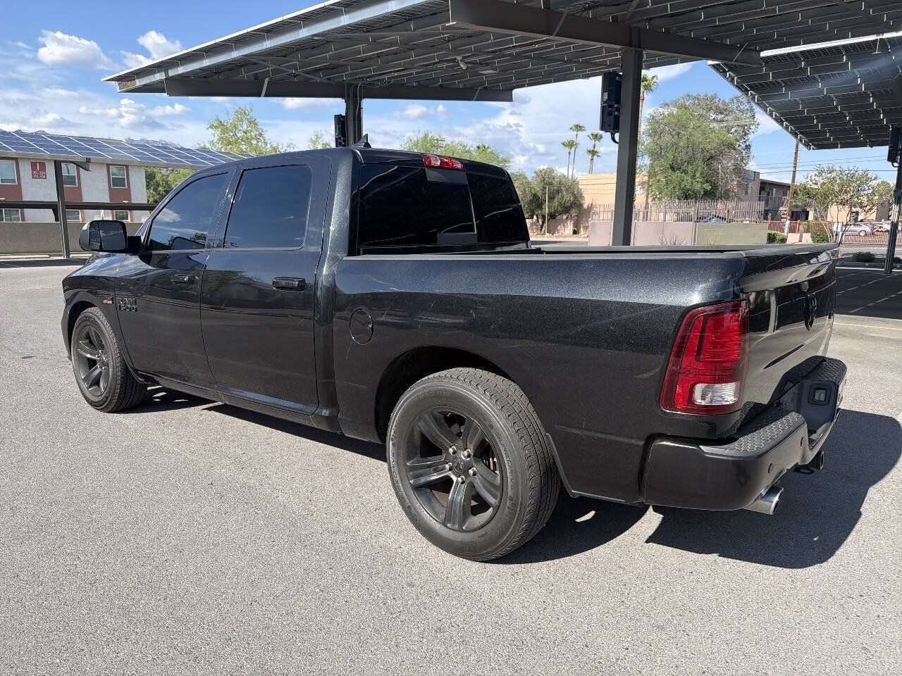 Used 2015 RAM 1500 Sport w/ Black Ram 1500 Sport Group AWD/4WD image 7