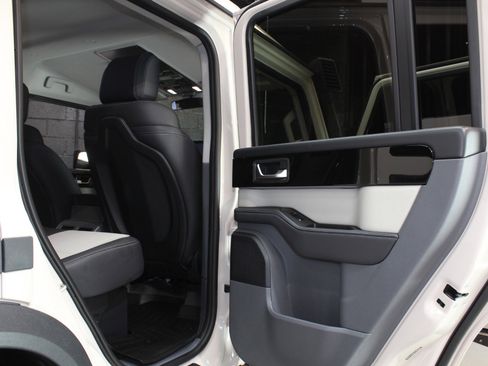 Used 2024 INEOS Grenadier AWD/4WD image 50