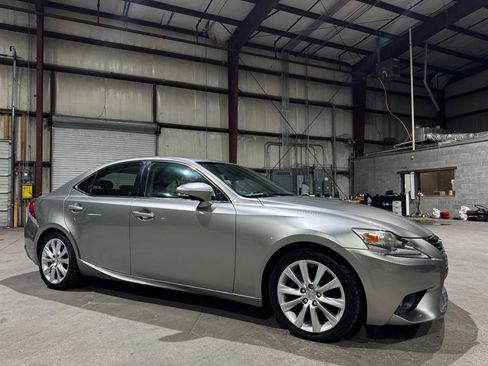 Used 2014 Lexus IS 250 image 3