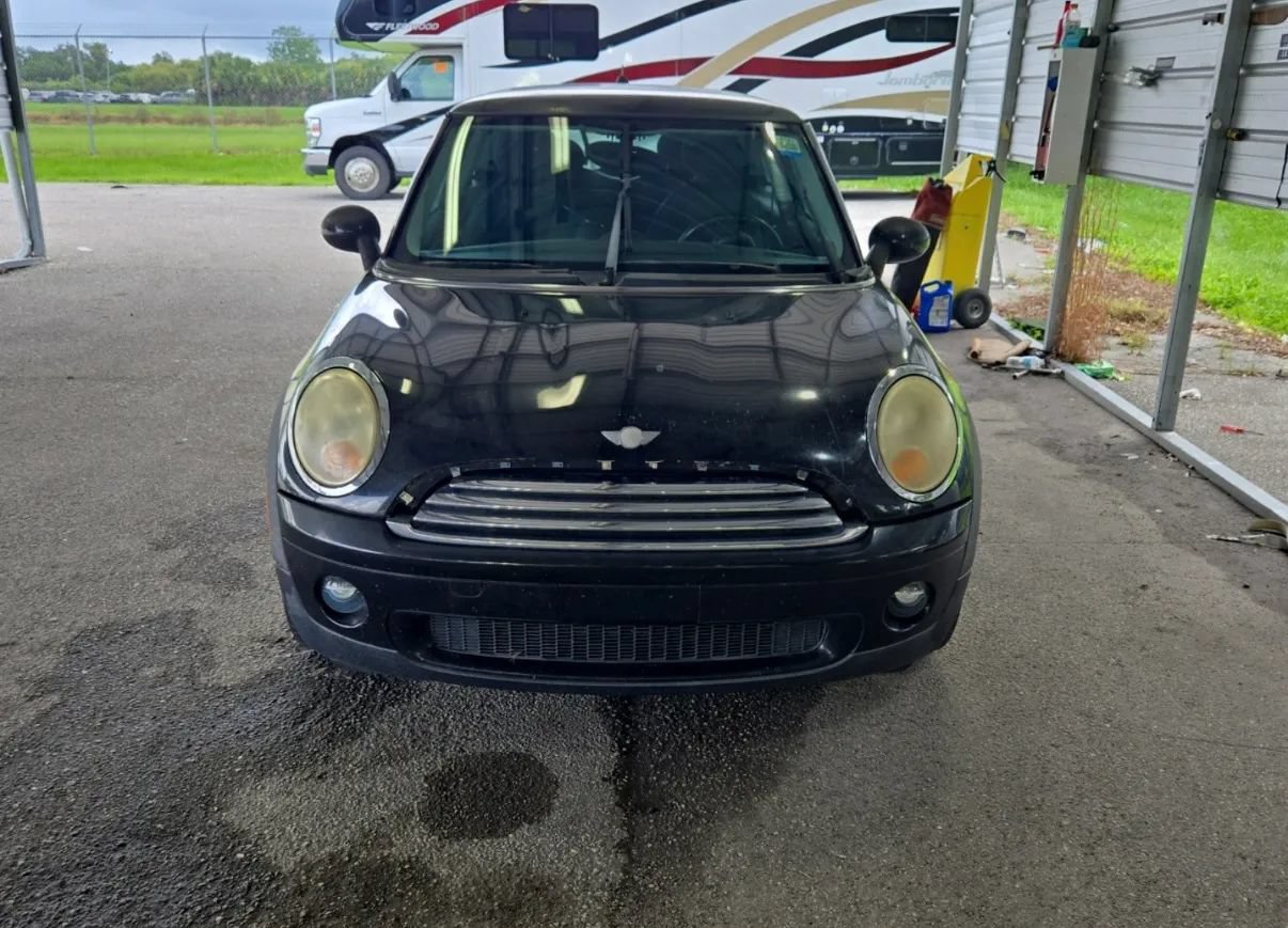 Used 2010 MINI Cooper Hardtop FWD image 8